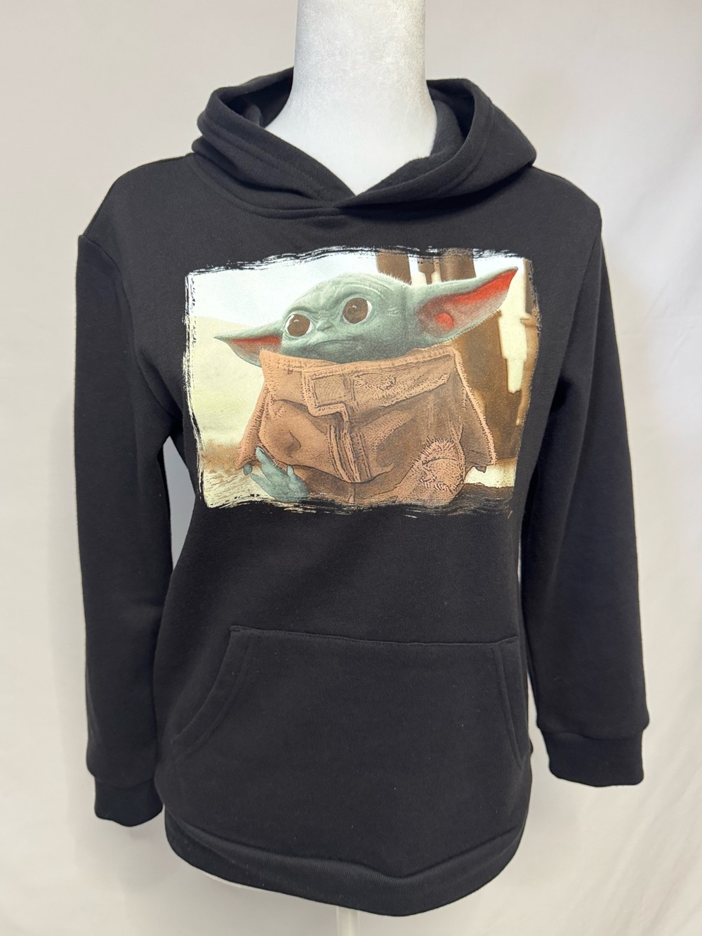 Old Navy Black Star Wars Grogu Graphic Youth Hoodie Large 10-12